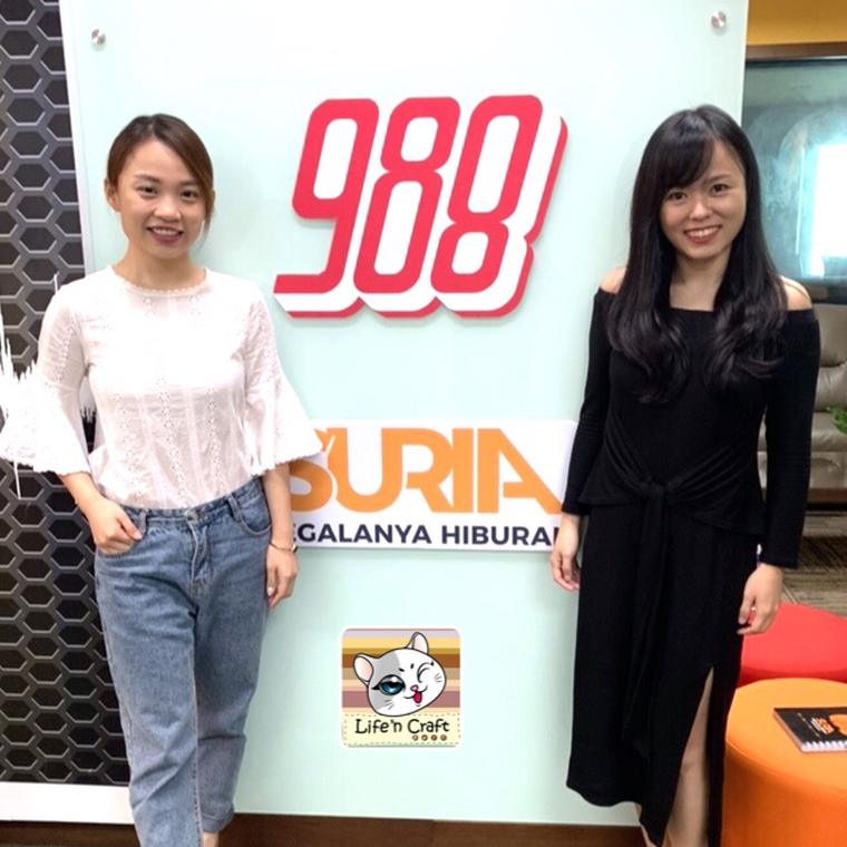 Teacher Chyi 在 FM 98.8 电台录音室